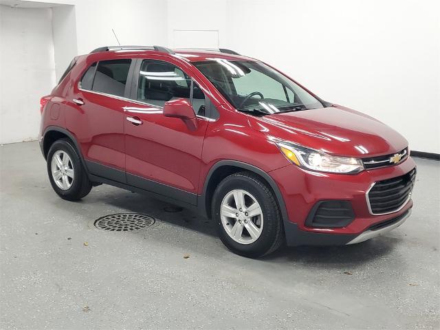 Used 2019 Chevrolet Trax LT with VIN 3GNCJLSB2KL338958 for sale in Saginaw, MI