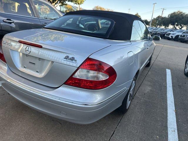 2006 Mercedes-Benz CLK-Class Vehicle Photo in DALLAS, TX 75209