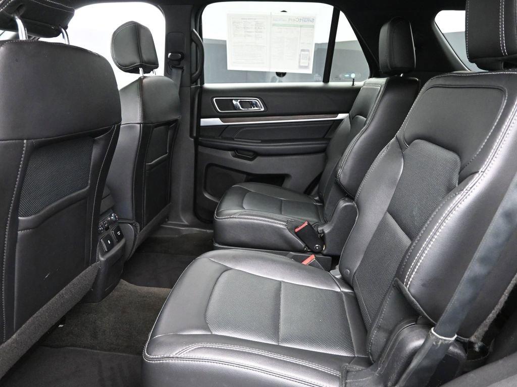 2017 Ford Explorer Vehicle Photo in Cedar Rapids, IA 52402