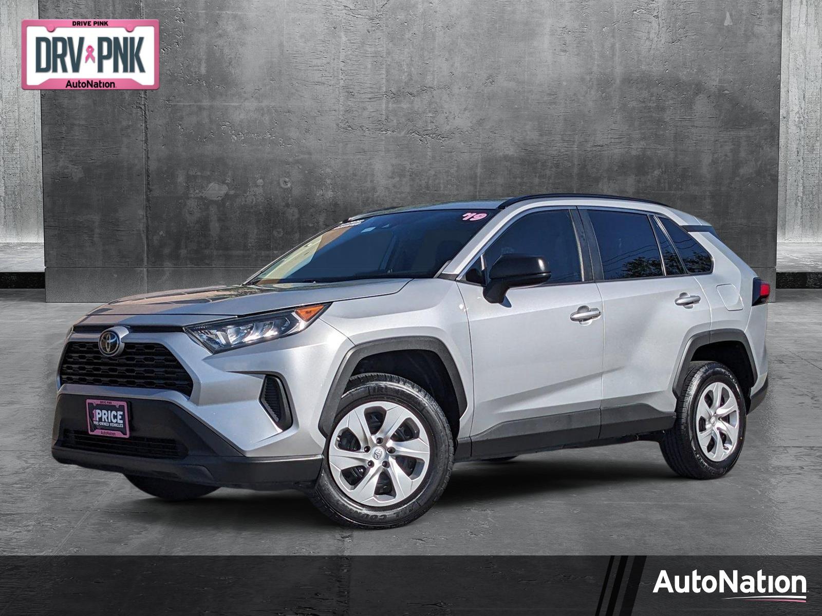 2019 Toyota RAV4 Vehicle Photo in HOUSTON, TX 77034-5009