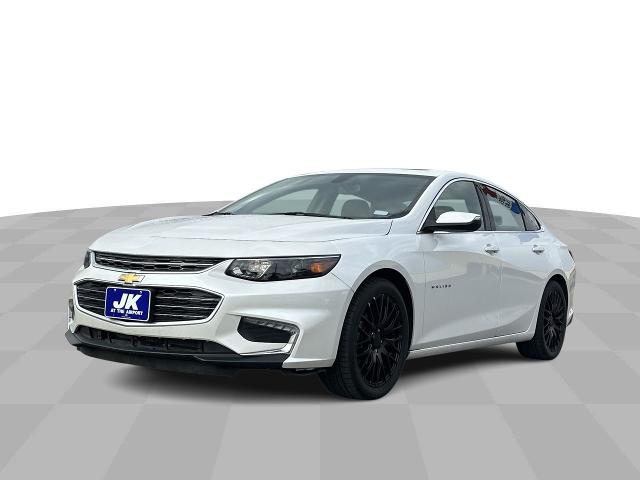 2017 Chevrolet Malibu Vehicle Photo in NEDERLAND, TX 77627-8017