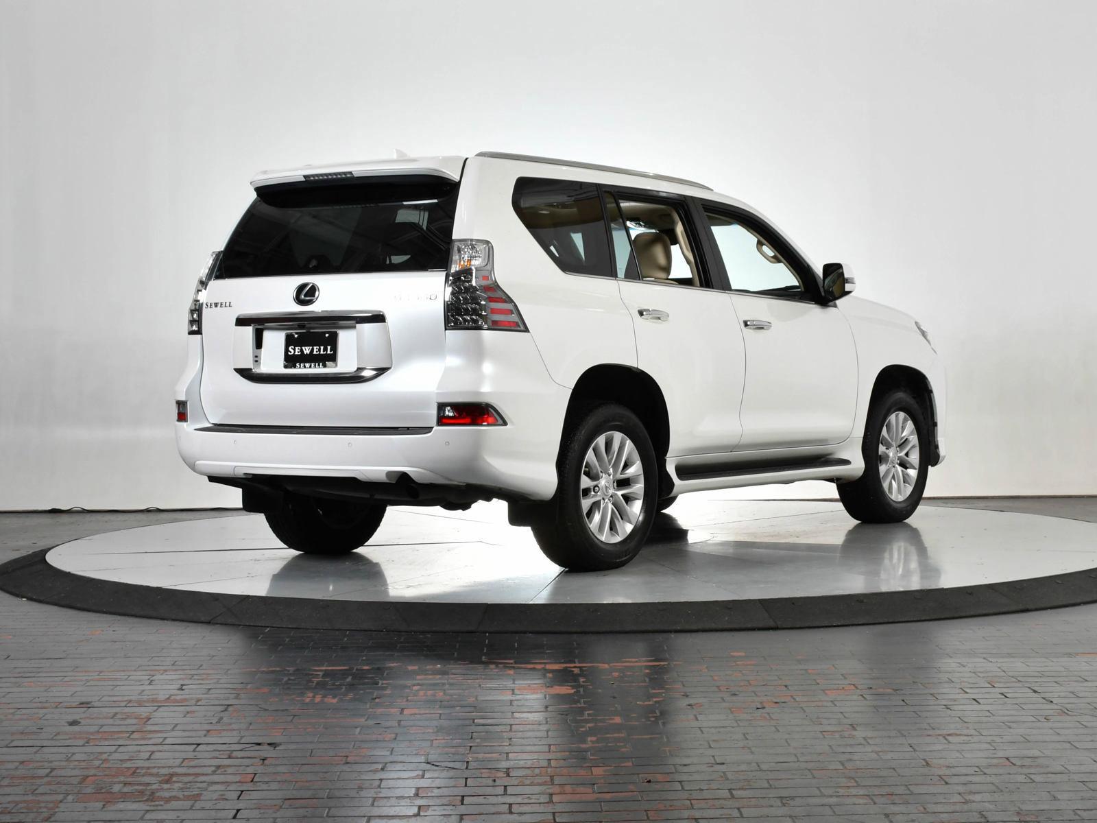 2023 Lexus GX 460 Vehicle Photo in DALLAS, TX 75235