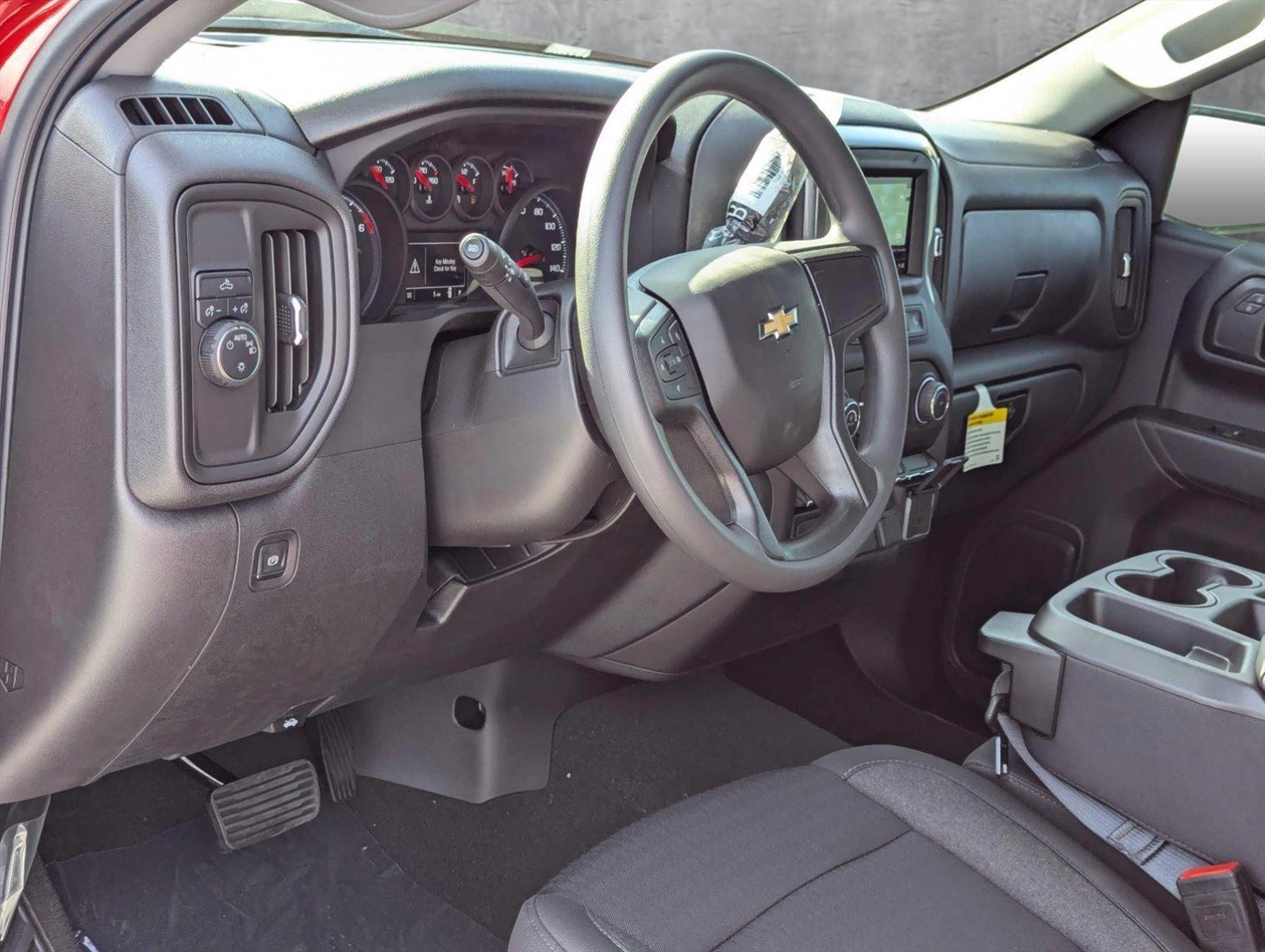 2025 Chevrolet Silverado 1500 Vehicle Photo in PEMBROKE PINES, FL 33024-6534