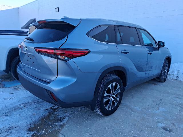 2022 Toyota Highlander Vehicle Photo in TREVOSE, PA 19053-4984