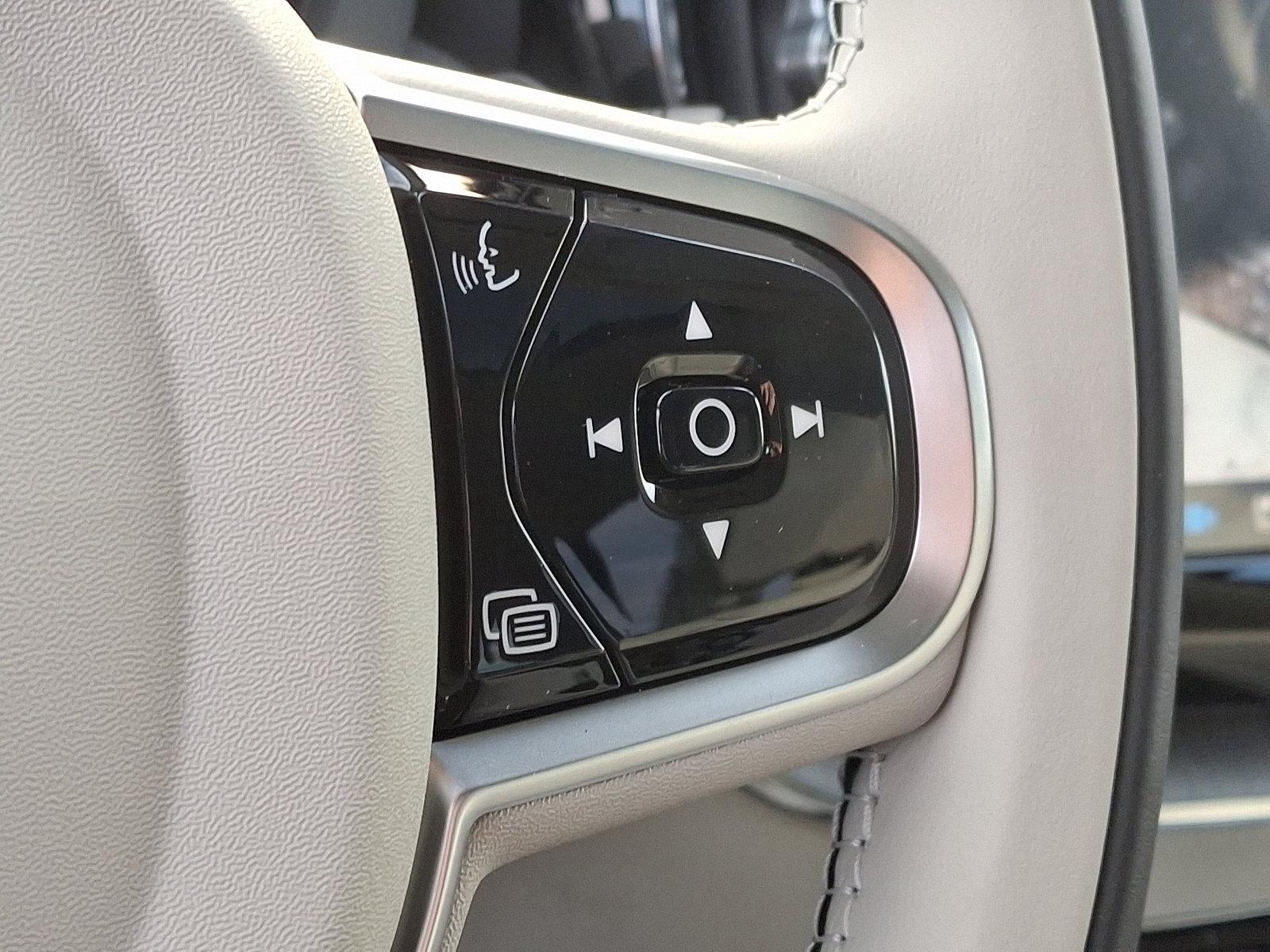 2025 Volvo XC60 Plug-In Hybrid Vehicle Photo in Trevose, PA 19053