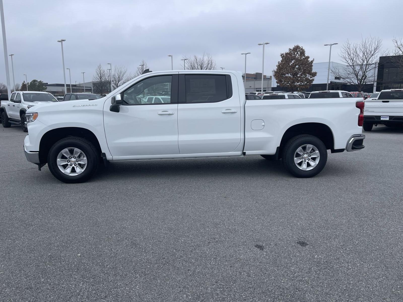 2025 Chevrolet Silverado 1500 Vehicle Photo in BENTONVILLE, AR 72712-4322