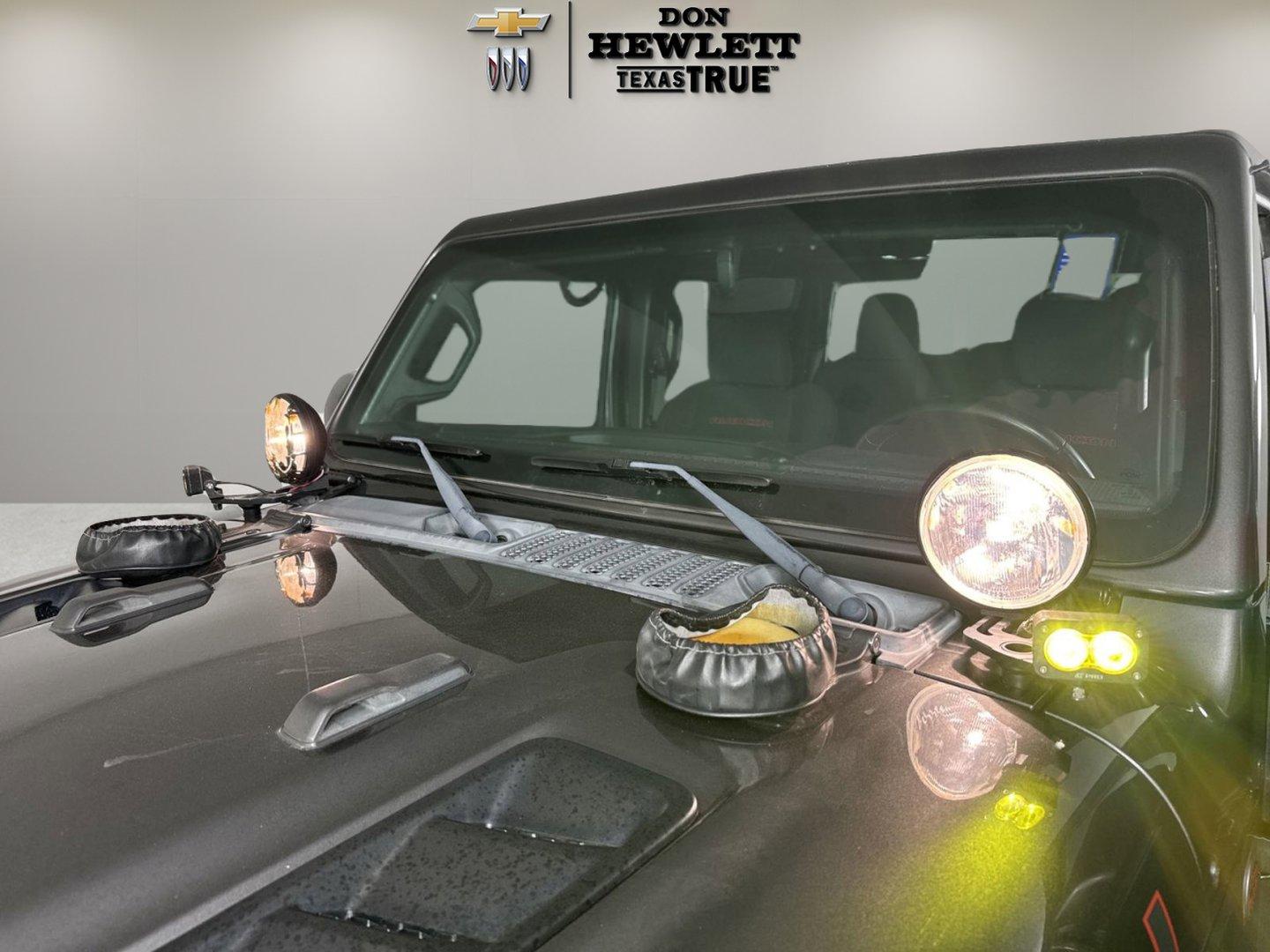 2020 Jeep Gladiator Vehicle Photo in GEORGETOWN, TX 78626-7508