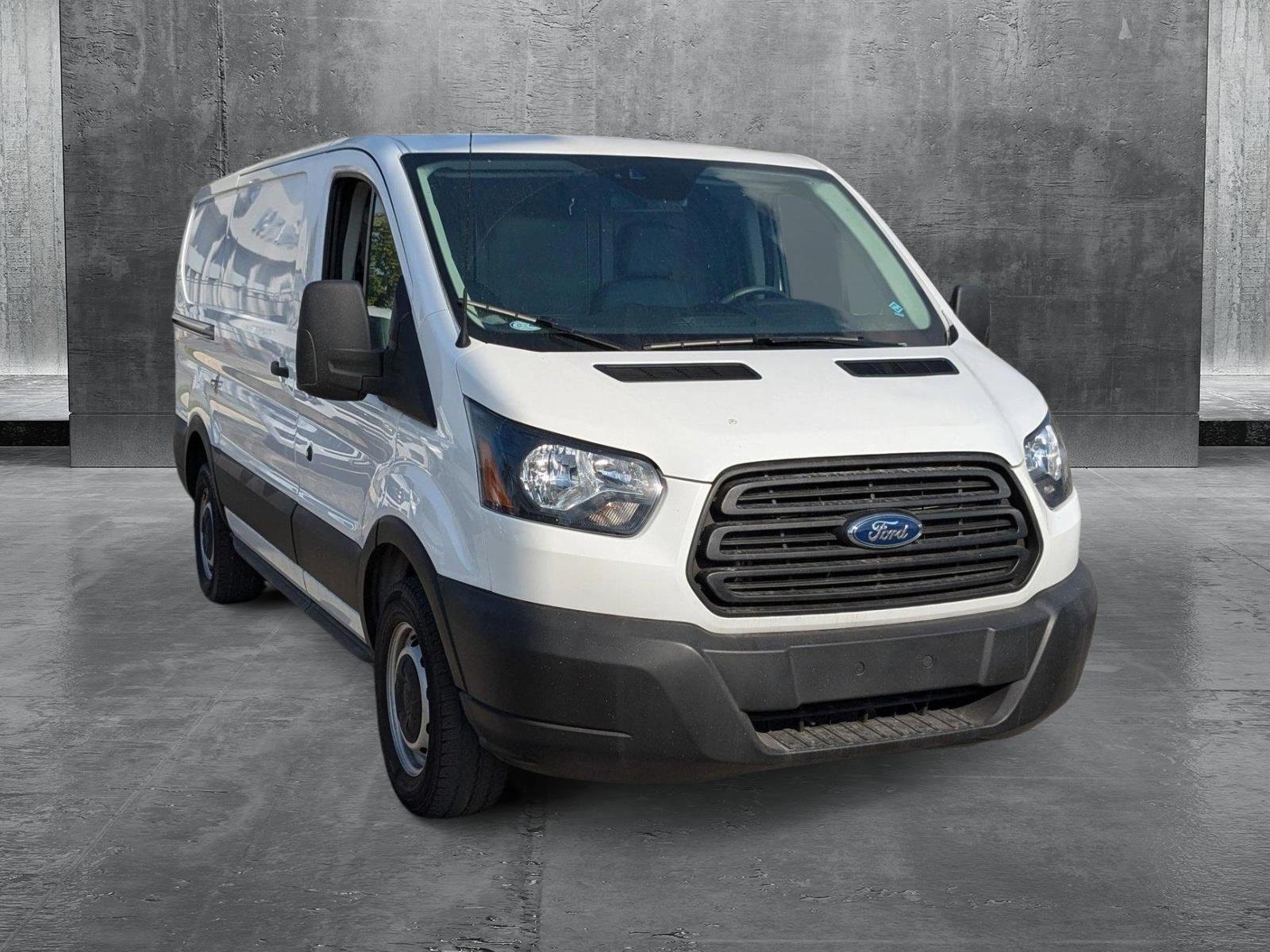 2019 Ford Transit Van Vehicle Photo in Miami, FL 33015