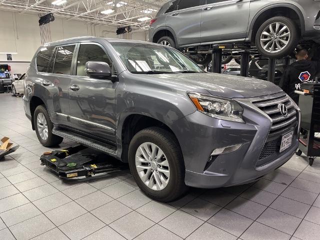 2017 Lexus GX 460 Vehicle Photo in San Antonio, TX 78230