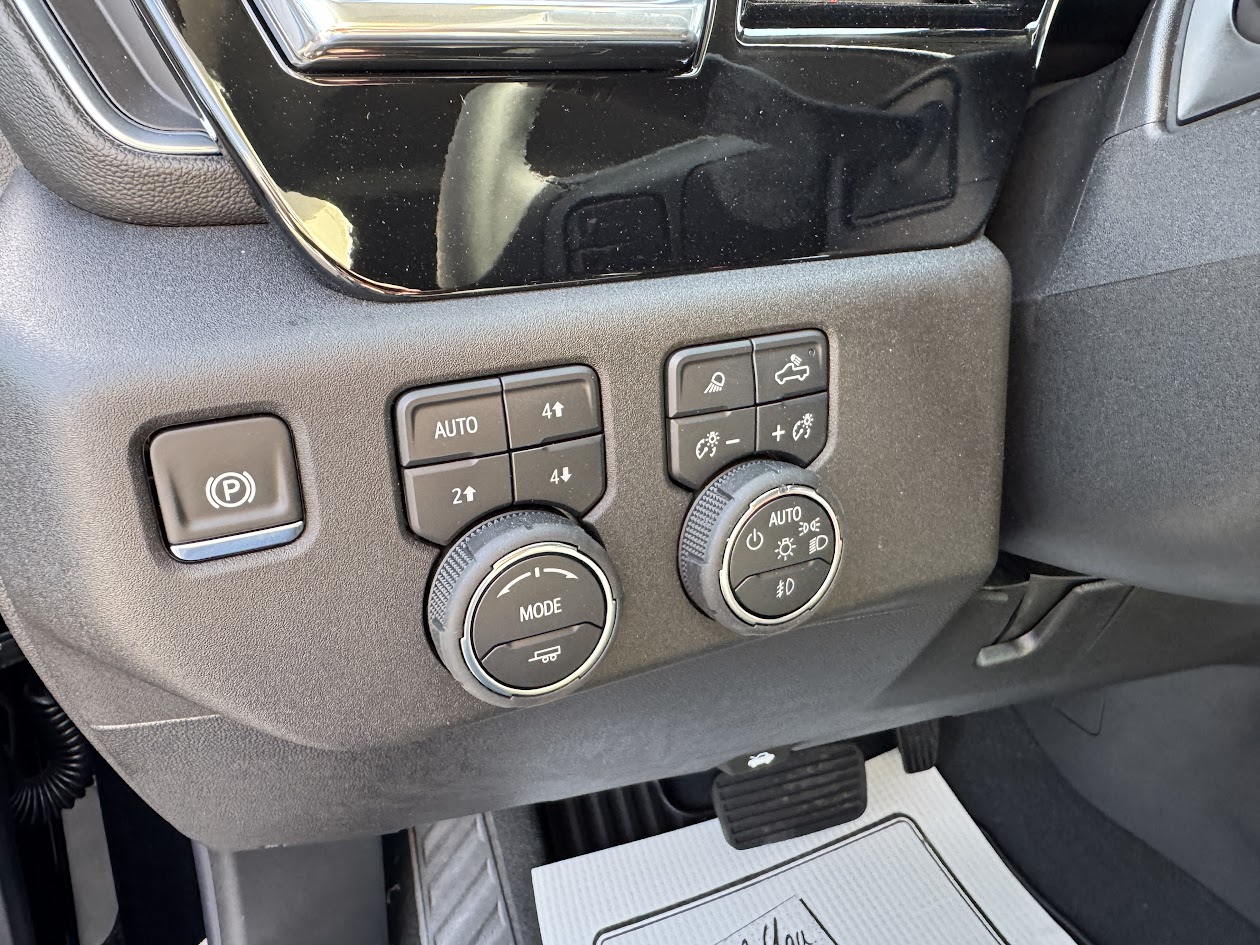 2025 Chevrolet Silverado 3500 HD Vehicle Photo in BOONVILLE, IN 47601-9633