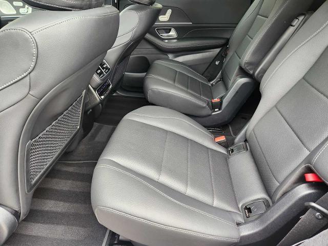 2025 Mercedes-Benz GLS Vehicle Photo in HOUSTON, TX 77079
