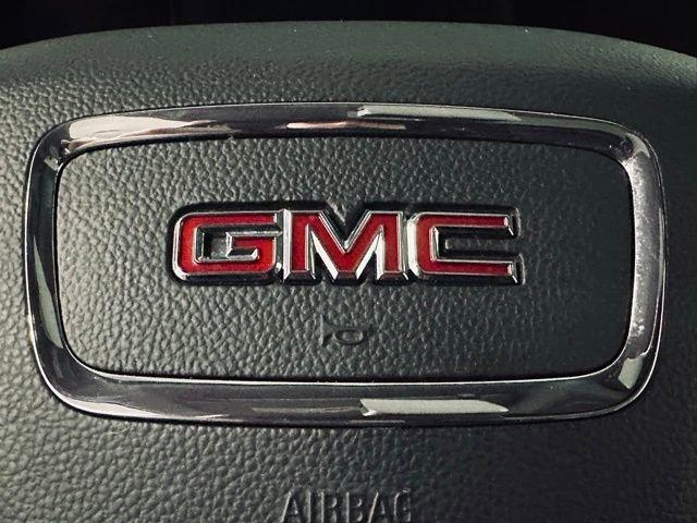 2022 GMC Acadia Vehicle Photo in MEDINA, OH 44256-9631