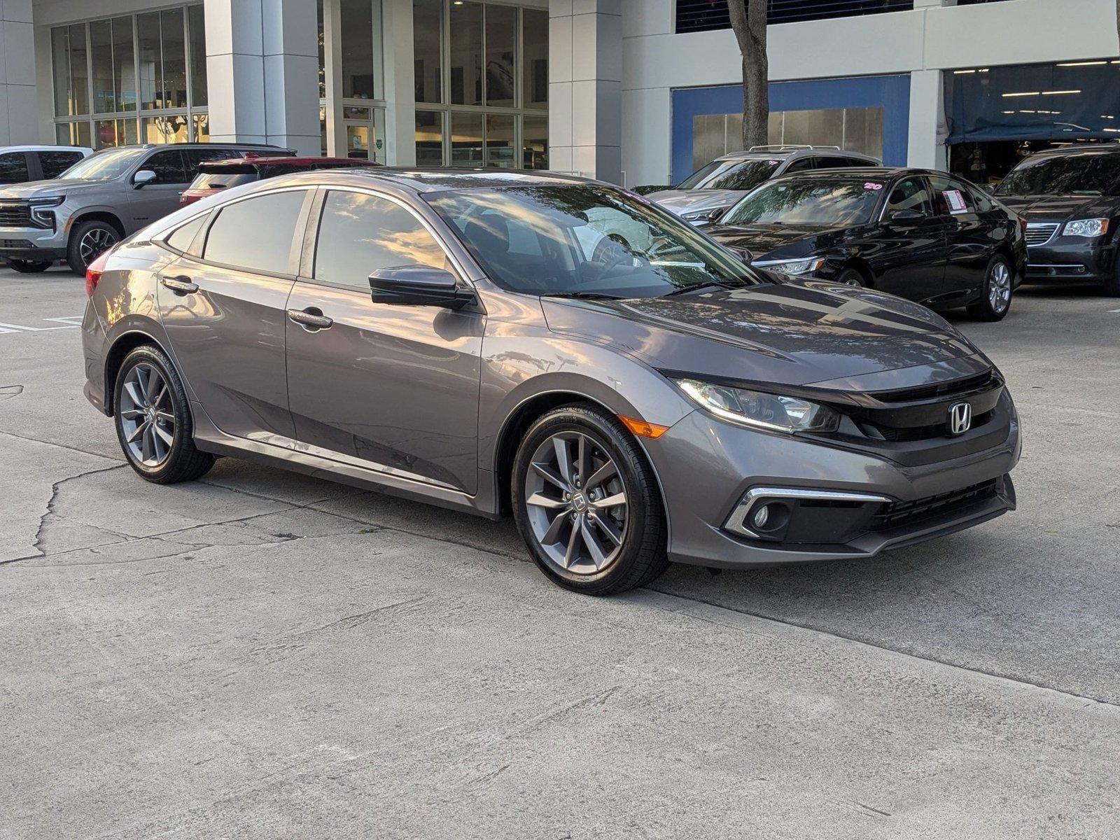 2019 Honda Civic Sedan Vehicle Photo in PEMBROKE PINES, FL 33024-6534