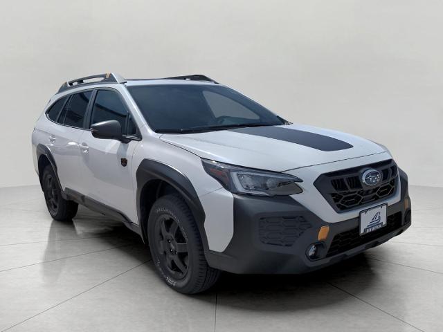 2025 Subaru Outback Vehicle Photo in Green Bay, WI 54304