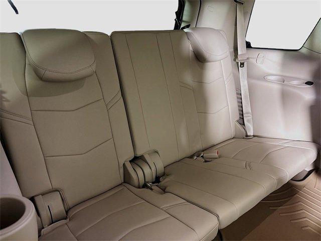 2015 Cadillac Escalade Vehicle Photo in PUYALLUP, WA 98371-4149