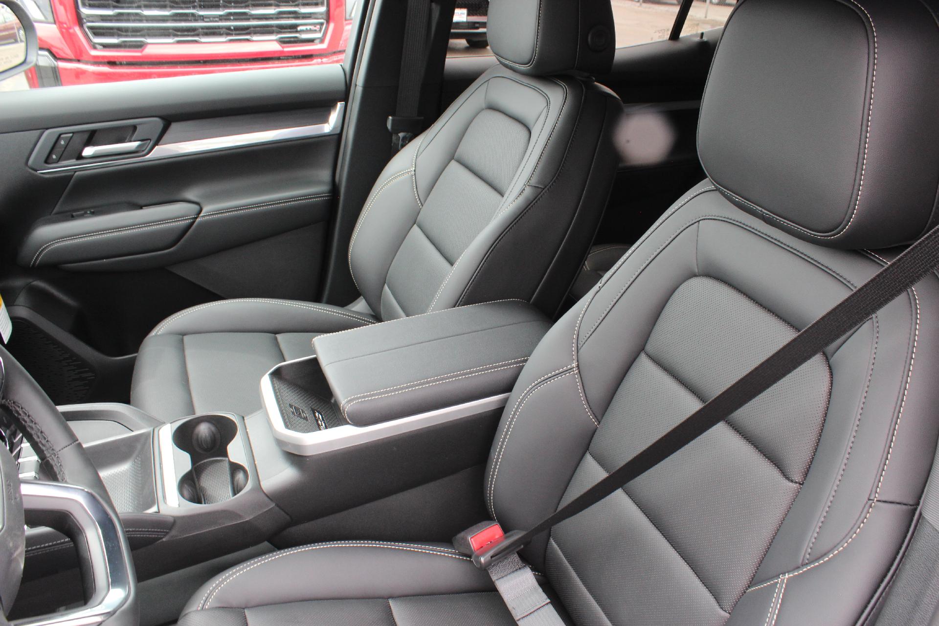 2026 GMC Terrain Vehicle Photo in AURORA, CO 80012-4011