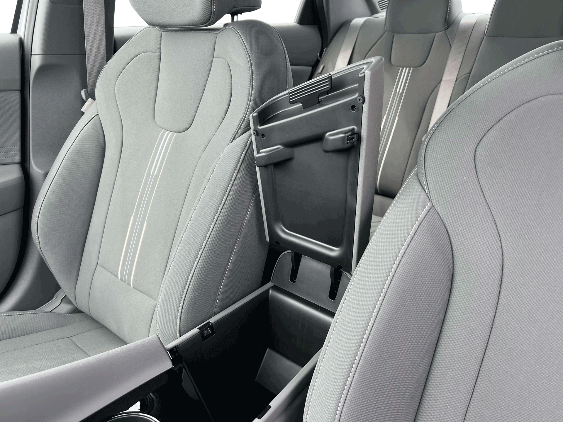 2025 Hyundai ELANTRA Hybrid Vehicle Photo in Peoria, IL 61615
