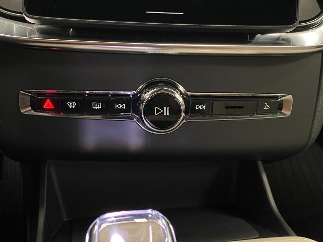 2025 Volvo XC90 Plug-In Hybrid Vehicle Photo in Appleton, WI 54913