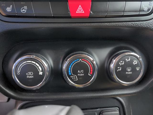 2016 Jeep Renegade Vehicle Photo in Green Bay, WI 54304