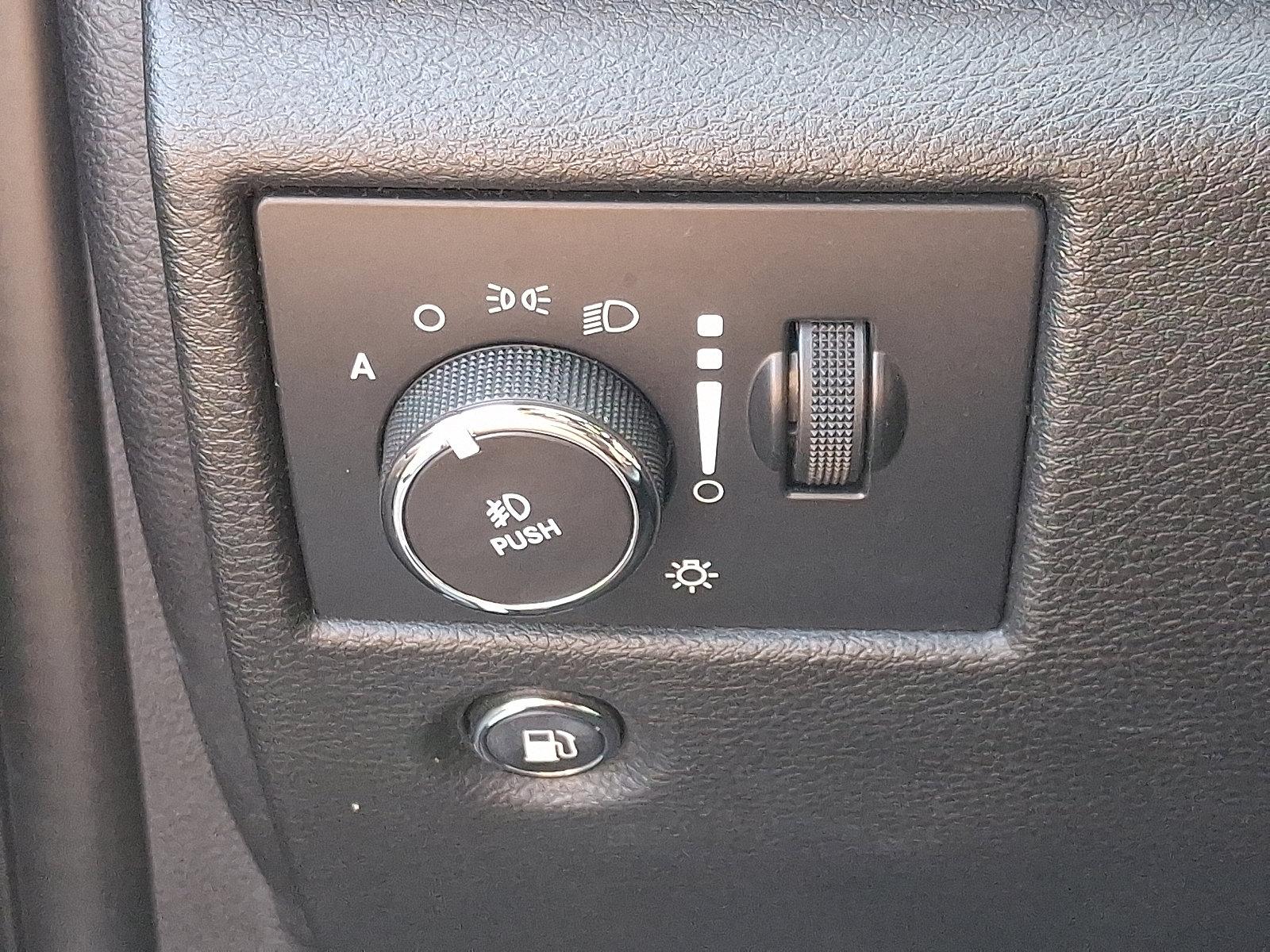 2015 Jeep Grand Cherokee Vehicle Photo in Trevose, PA 19053