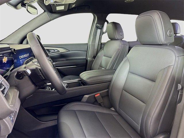 2025 Chevrolet Traverse Vehicle Photo in PUYALLUP, WA 98371-4149