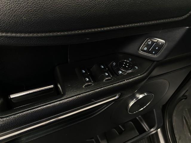 2020 Ford Expedition Max Vehicle Photo in Oshkosh, WI 54904