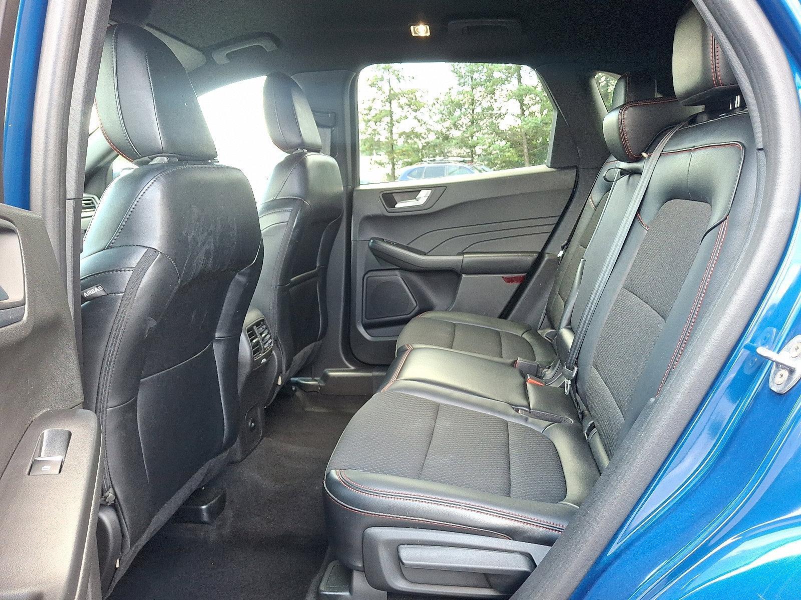 2023 Ford Escape Vehicle Photo in Harrisburg, PA 17111-1033