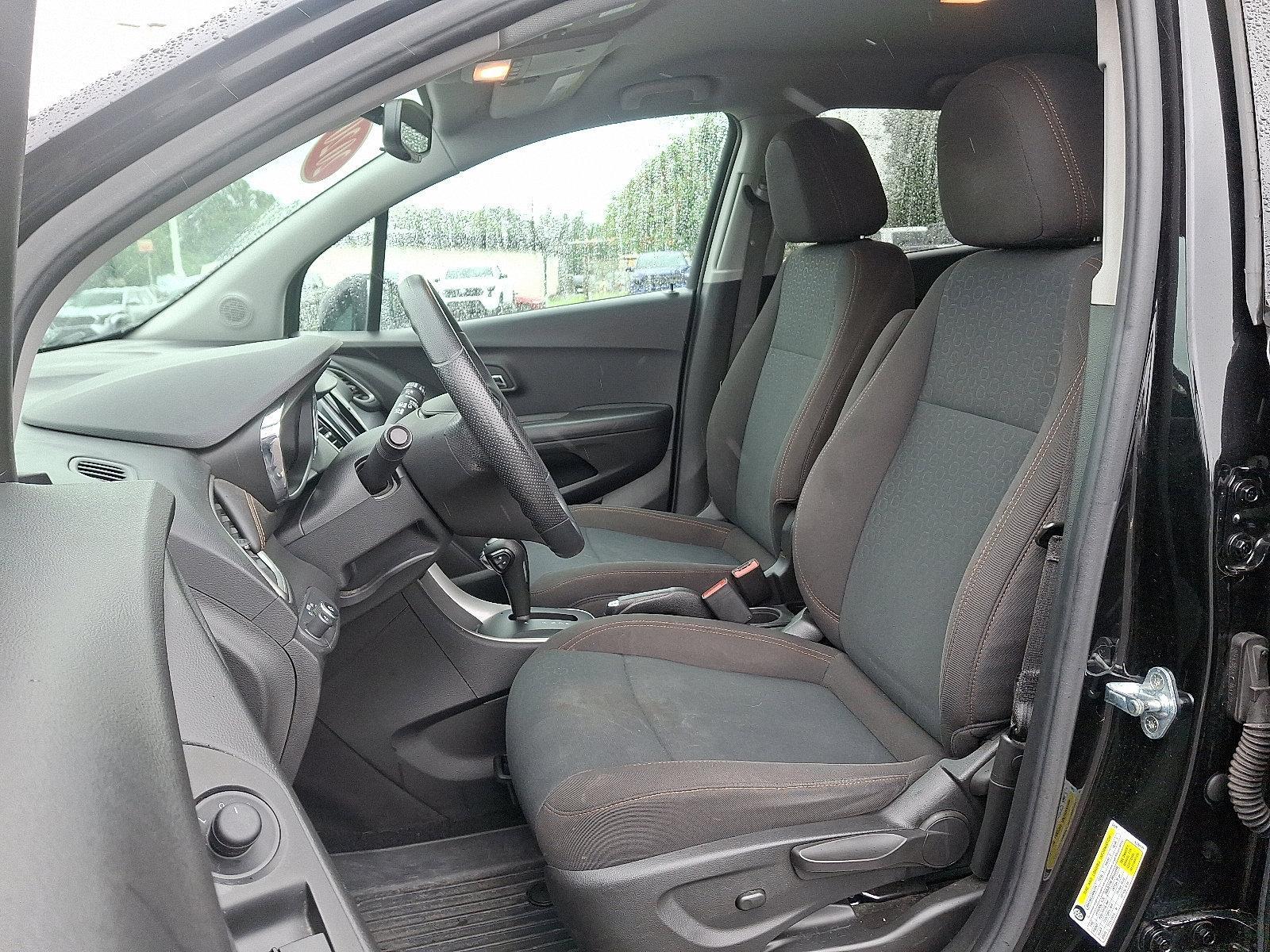 2020 Chevrolet Trax Vehicle Photo in Trevose, PA 19053