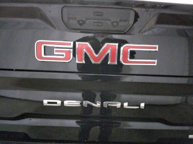 2024 GMC Sierra 2500 HD Vehicle Photo in BARABOO, WI 53913-9382