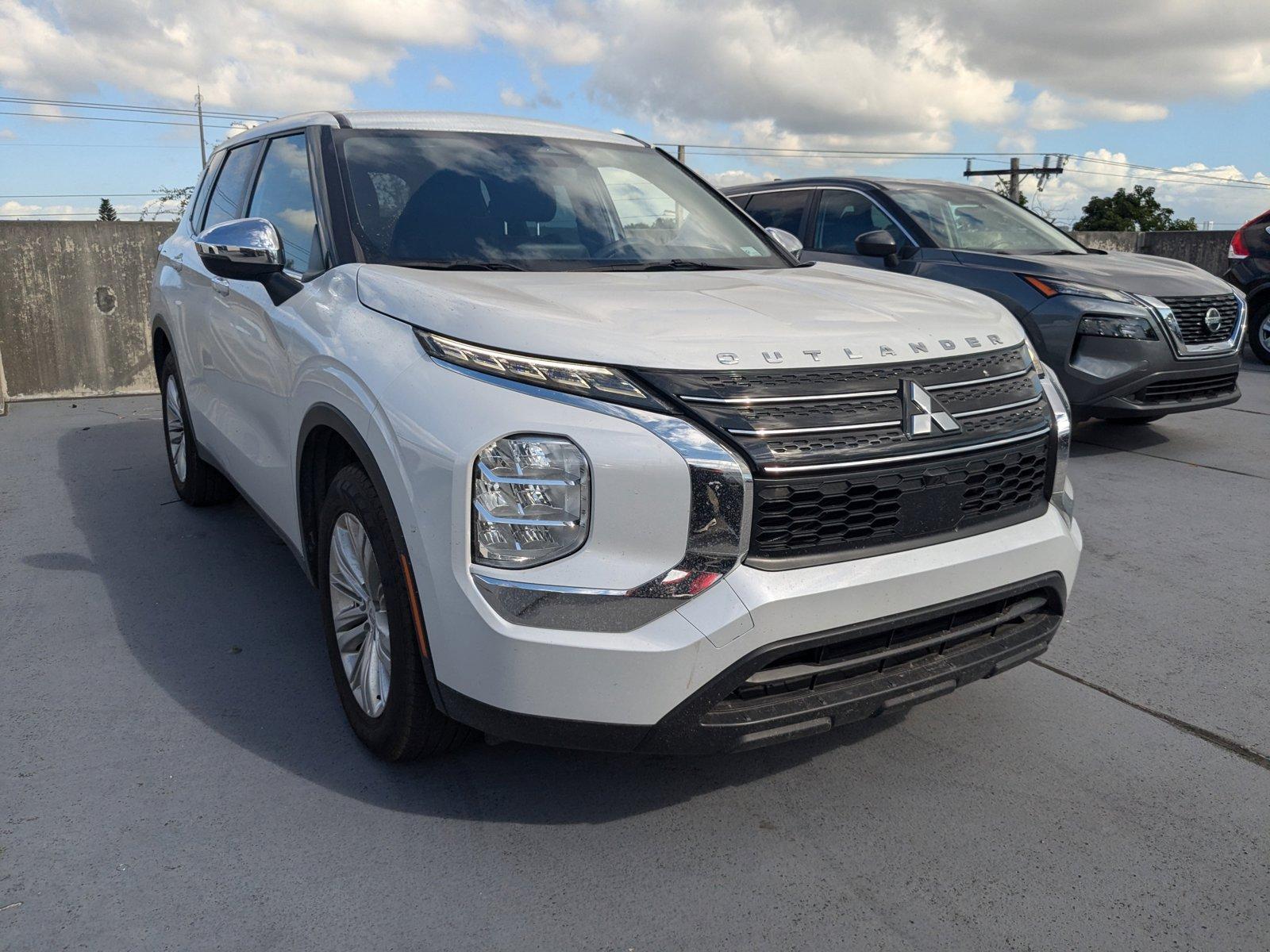 2022 Mitsubishi Outlander Vehicle Photo in Miami, FL 33135