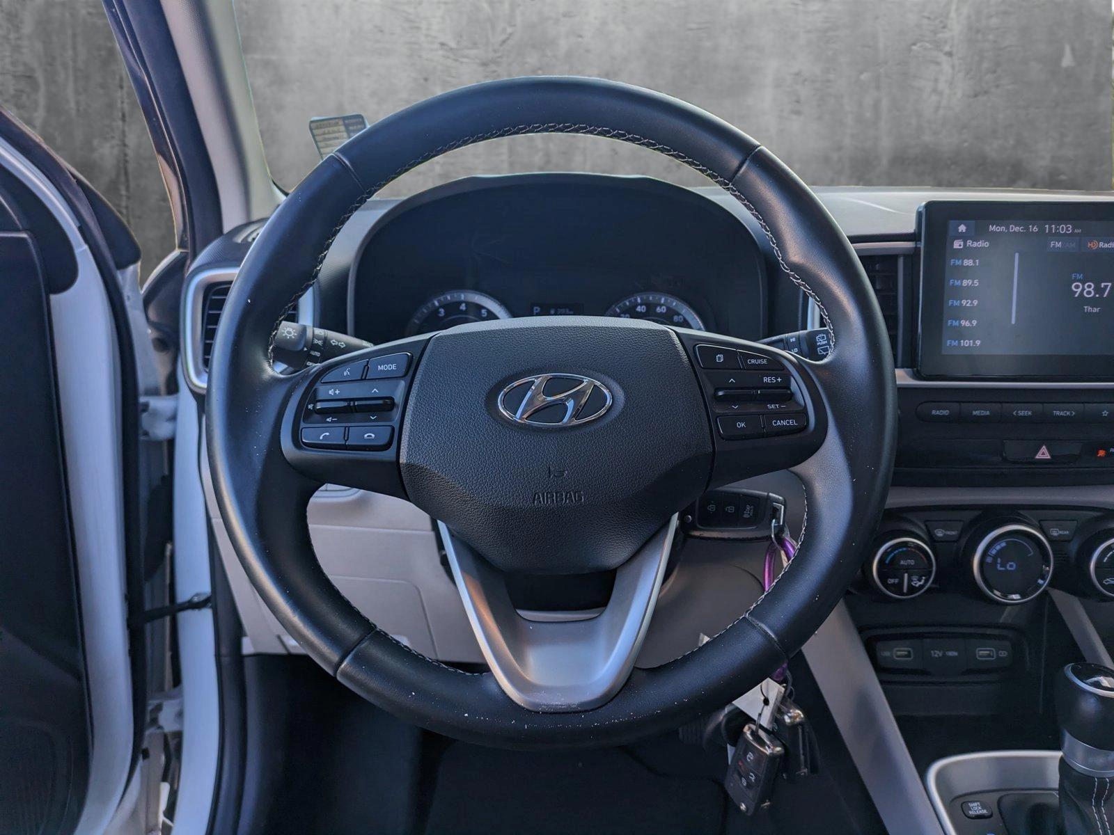 2022 Hyundai VENUE Vehicle Photo in Bradenton, FL 34207