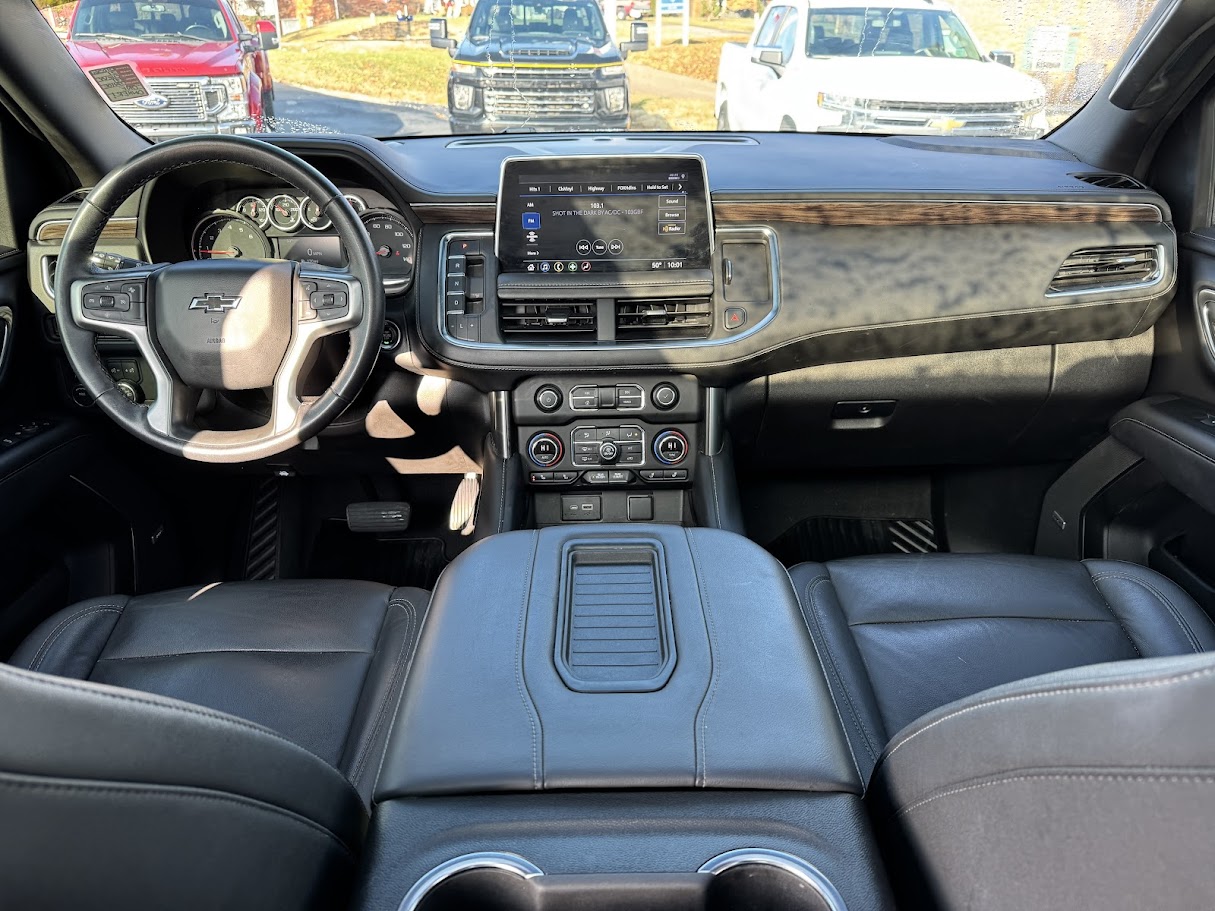 2021 Chevrolet Tahoe Vehicle Photo in BOONVILLE, IN 47601-9633