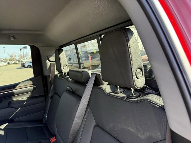 2025 GMC Sierra 1500 Vehicle Photo in CHICOPEE, MA 01020-5001