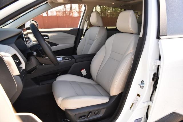 2025 Nissan Rogue Vehicle Photo in Ballwin, MO 63011
