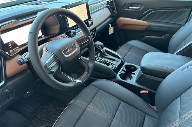 2025 GMC Canyon Vehicle Photo in ELK GROVE, CA 95757-8703