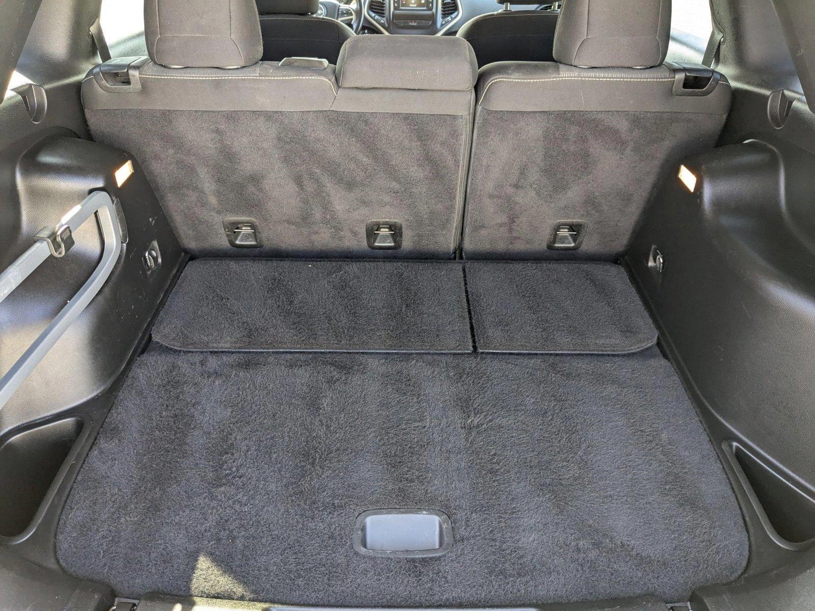 2015 Jeep Cherokee Vehicle Photo in Spokane Valley, WA 99212