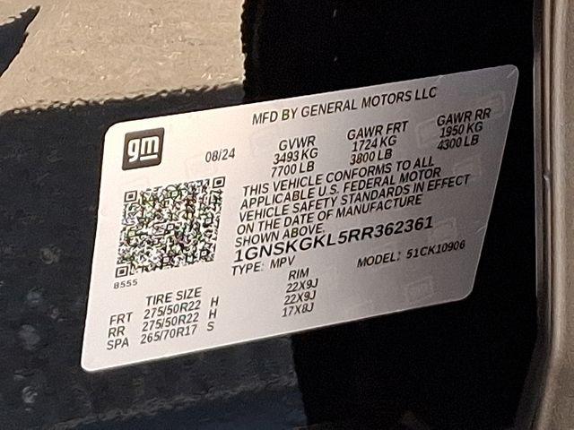 2024 Chevrolet Suburban Vehicle Photo in DANBURY, CT 06810-5034