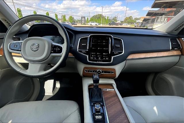 2021 Volvo XC90 Vehicle Photo in Houston, TX 77007