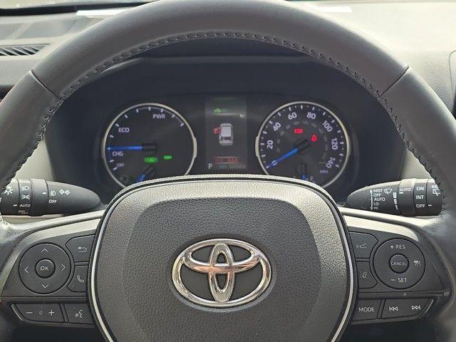 2021 Toyota RAV4 Vehicle Photo in Pleasant Hills, PA 15236