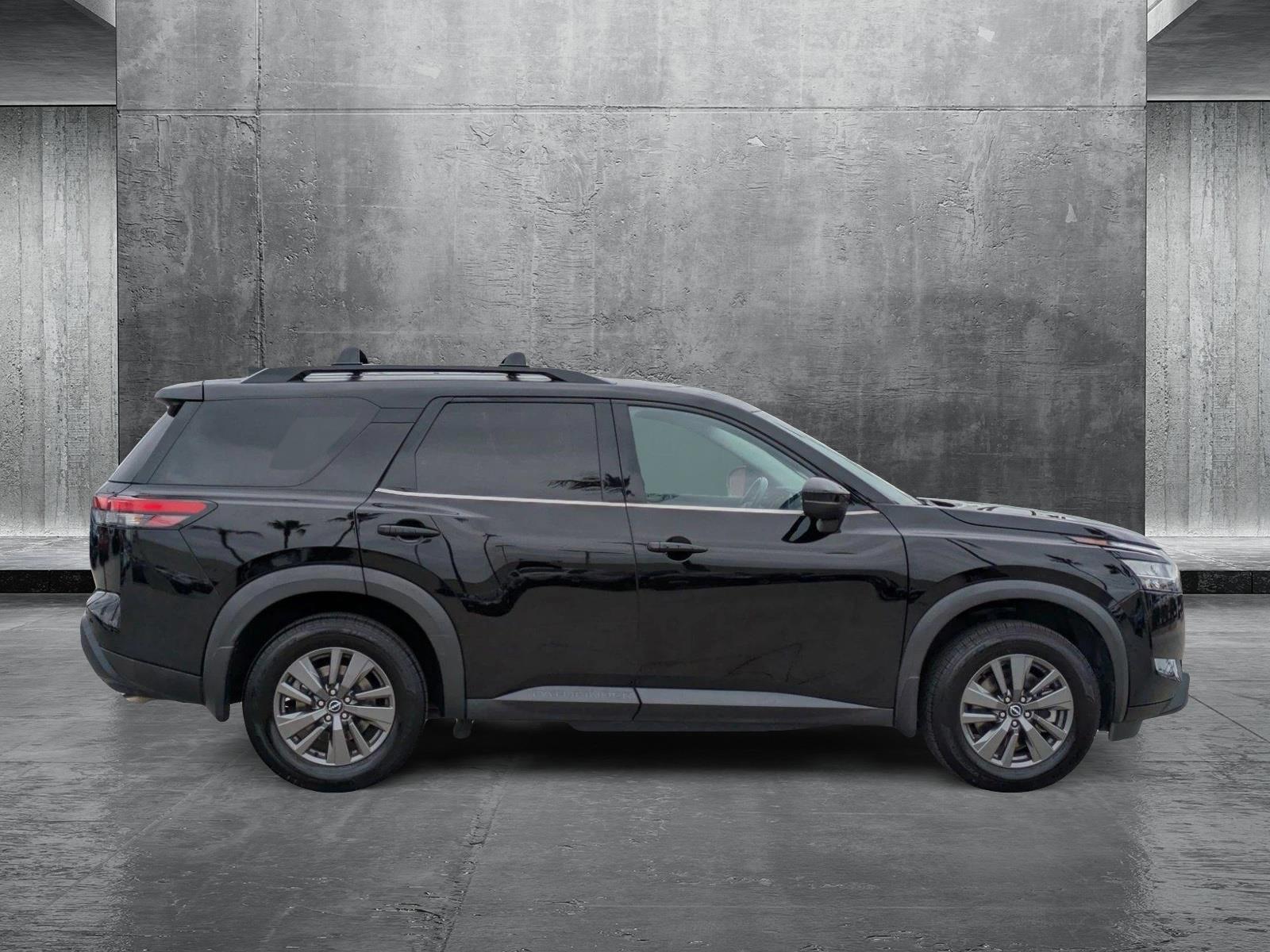2022 Nissan Pathfinder Vehicle Photo in Tustin, CA 92782