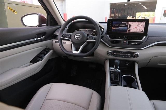 2025 Nissan Altima Vehicle Photo in Hazelwood, MO 63042