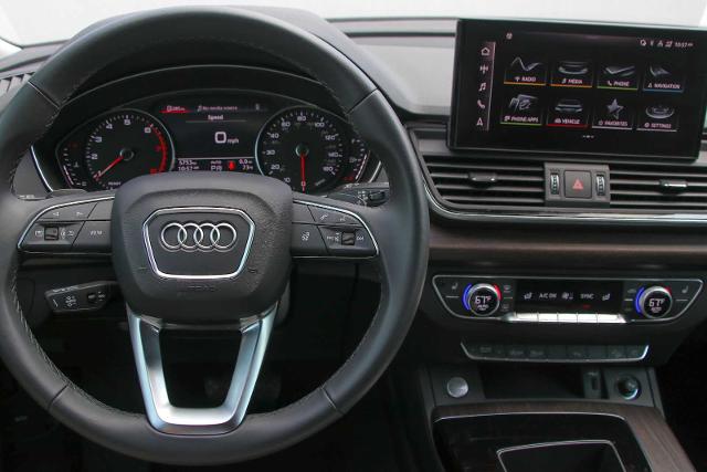 2024 Audi Q5 Vehicle Photo in SUGAR LAND, TX 77478