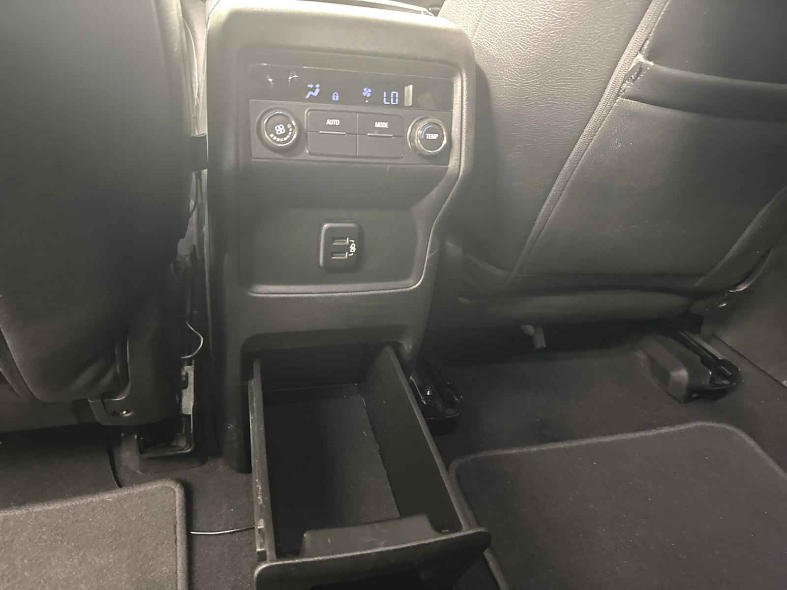 2017 GMC Acadia Vehicle Photo in GEORGETOWN, TX 78626-7508