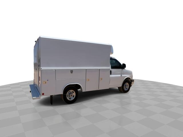 2025 GMC Savana Cutaway 3500 Vehicle Photo in GILBERT, AZ 85297-0402