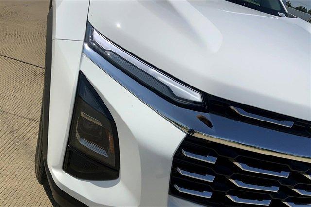 2025 Chevrolet Equinox Vehicle Photo in TOPEKA, KS 66609-0000