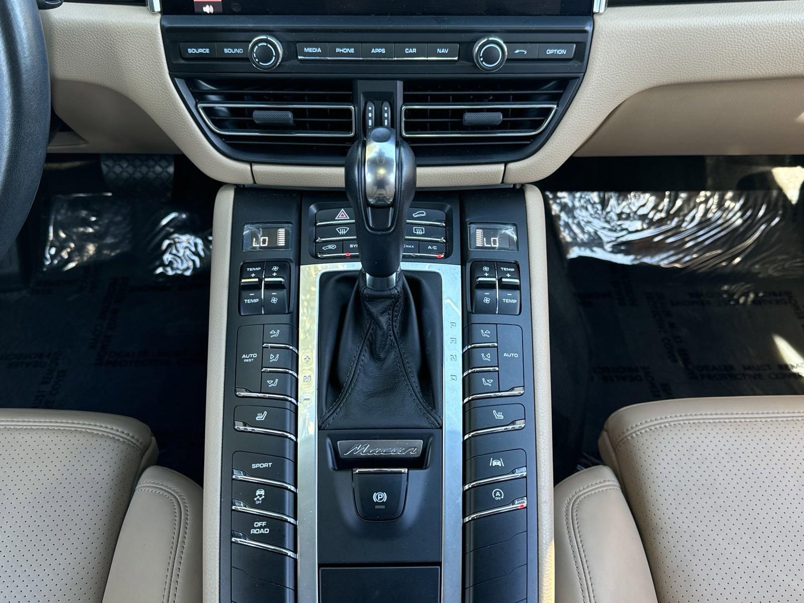 2020 Porsche Macan Vehicle Photo in DALLAS, TX 75209-3016