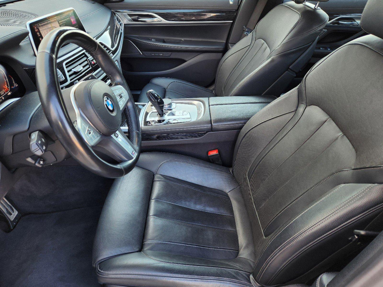 2022 BMW 740i Vehicle Photo in PLANO, TX 75024