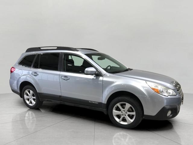 2013 Subaru Outback Vehicle Photo in GREEN BAY, WI 54303-3330