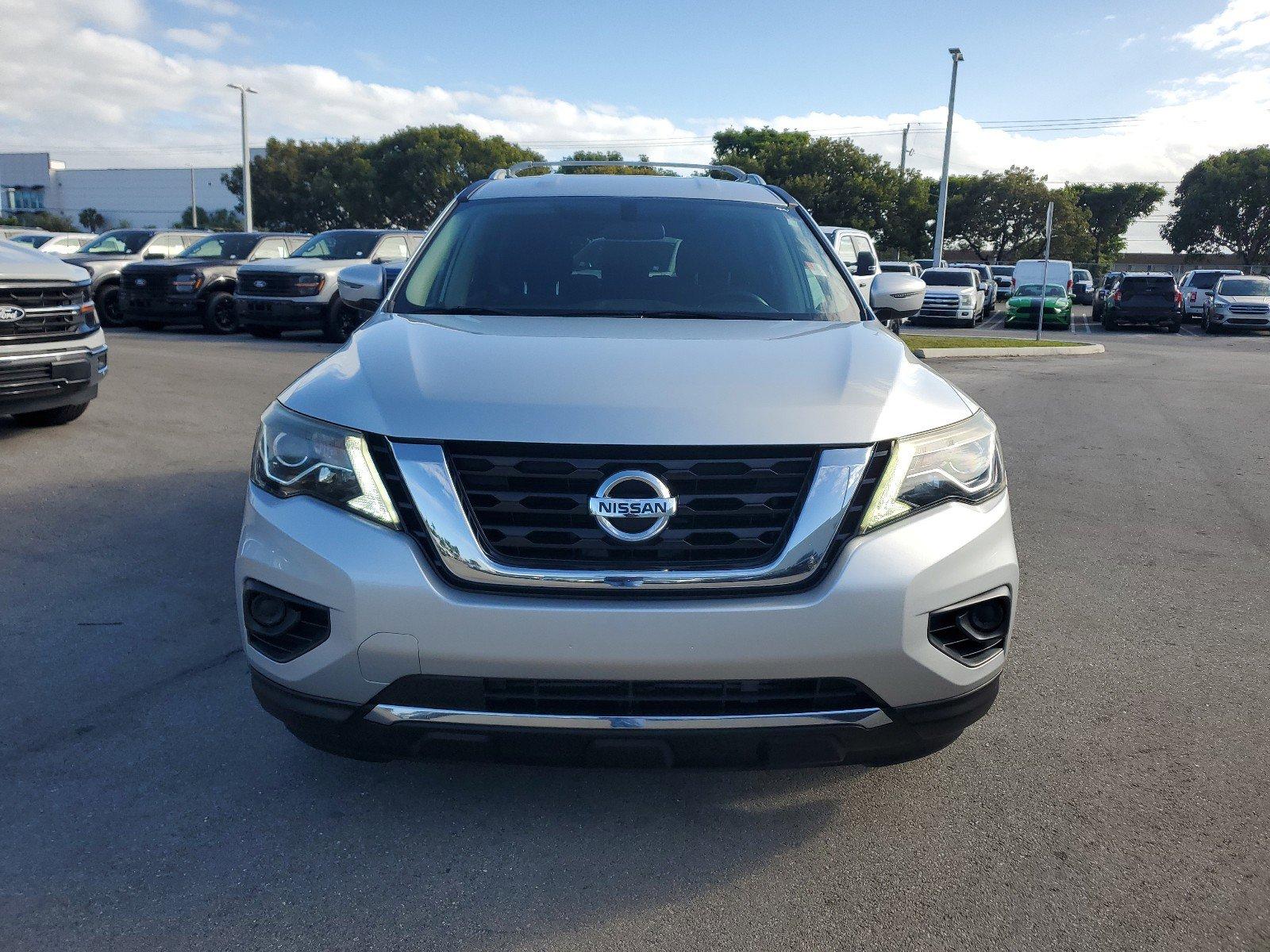 Used 2018 Nissan Pathfinder S with VIN 5N1DR2MN7JC678328 for sale in Homestead, FL