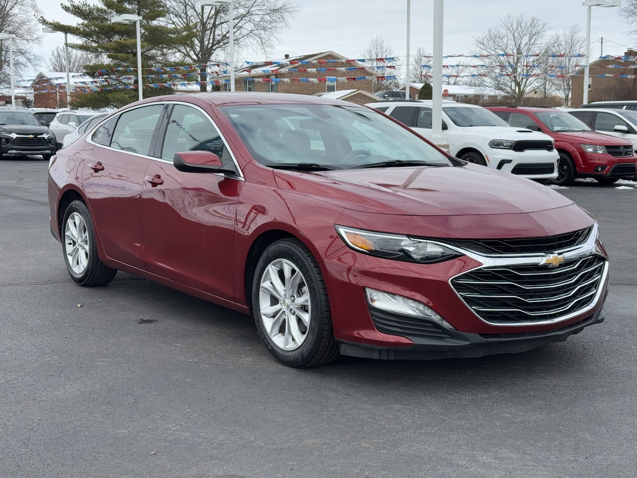 2019 Chevrolet Malibu Vehicle Photo in BOONVILLE, IN 47601-9633